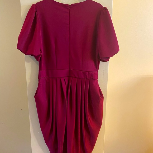 Burgundy dress - Picture 3 of 3